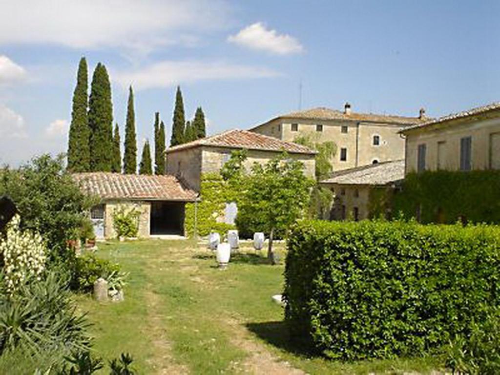 Ogród w obiekcie Castello di Grotti
