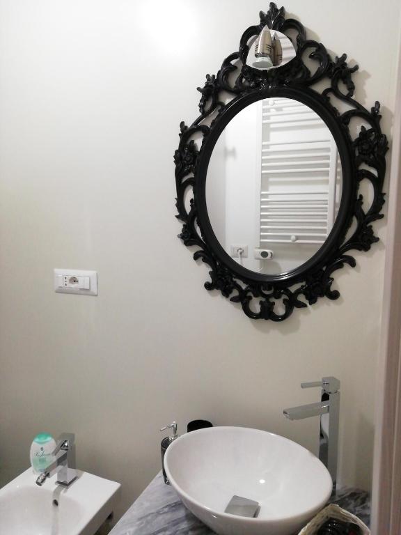 A bathroom at I Fiori