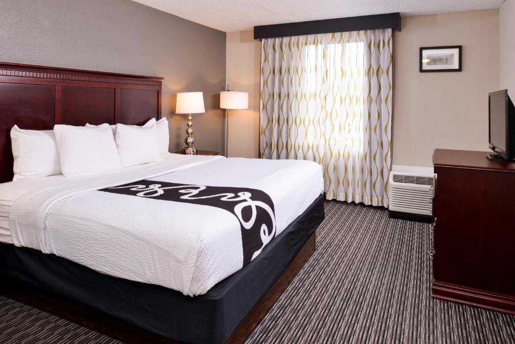 La Quinta by Wyndham Indianapolis South - 国王套房