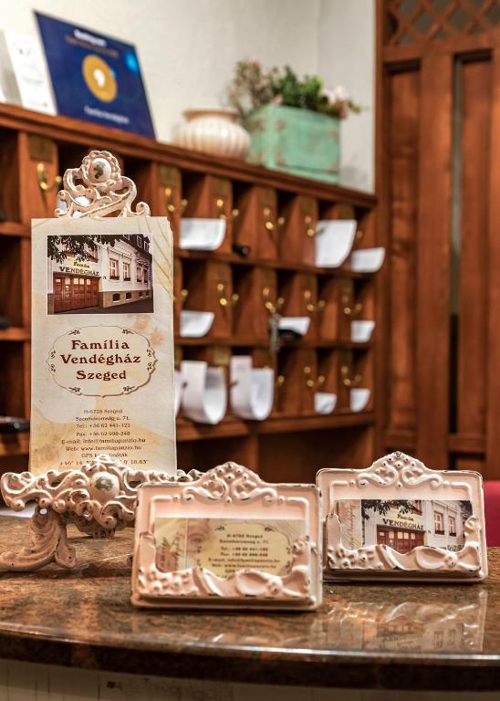 Família Vendégház - Resim 21