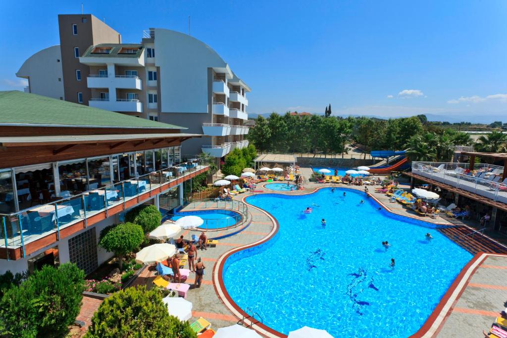 Club Mermaid Village - Housity