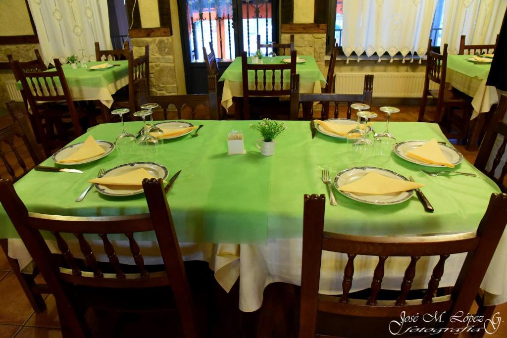 Restaurace v ubytování Hostal Restaurante El Final