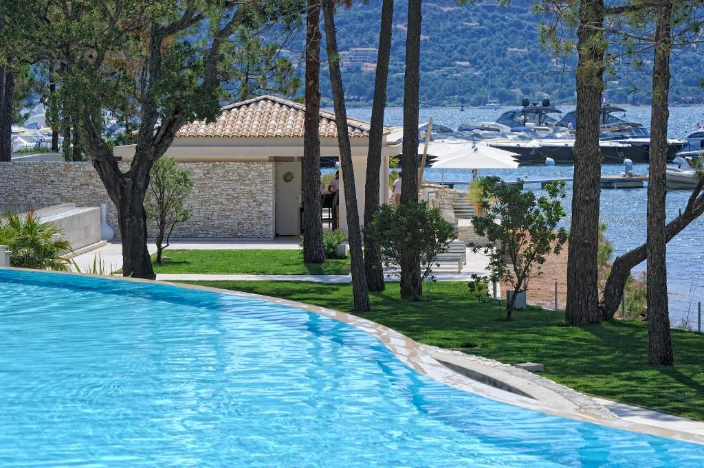 Bazén v ubytování Hotel Don Cesar nebo v jeho okolí