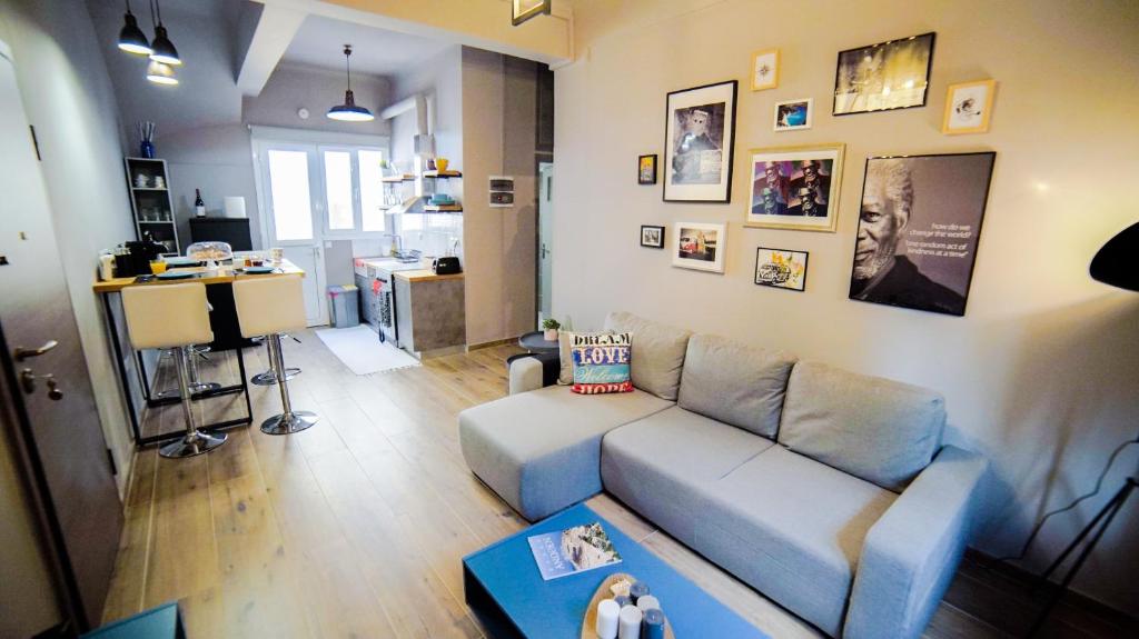 Posedenie v ubytovaní D16 Athens Apartment - 5' mins to Petralona Metro