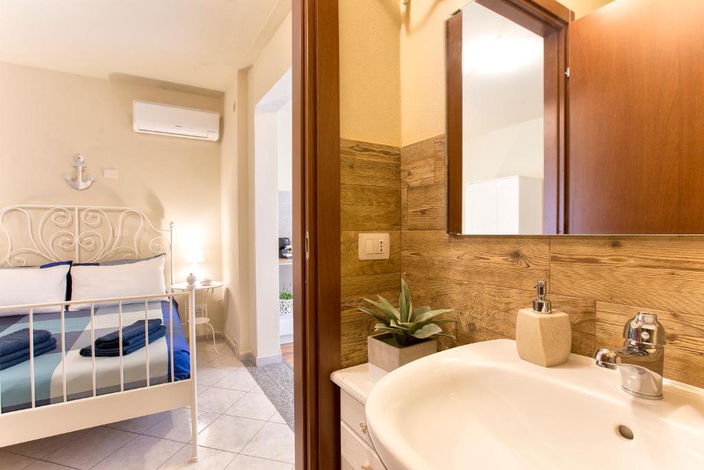 Postel nebo postele na pokoji v ubytování White Coral rooms holiday accomodation self check-in