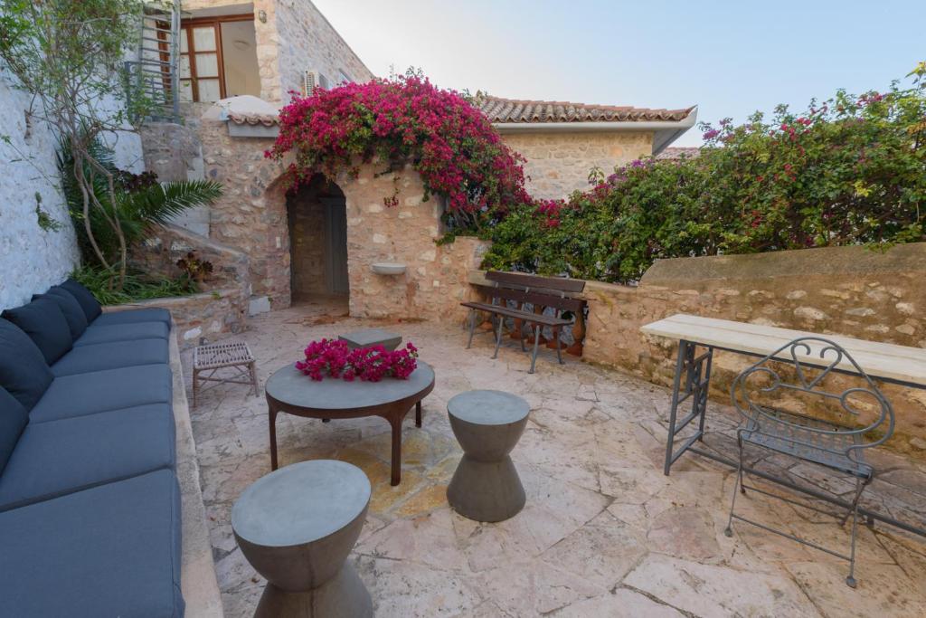 Χώρος καθιστικού στο VITA REAL ESTATE