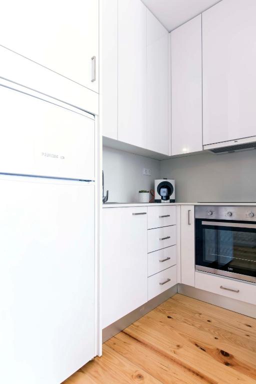 Bom Porto Apartments - One-Bedroom Apartment With Terrace
