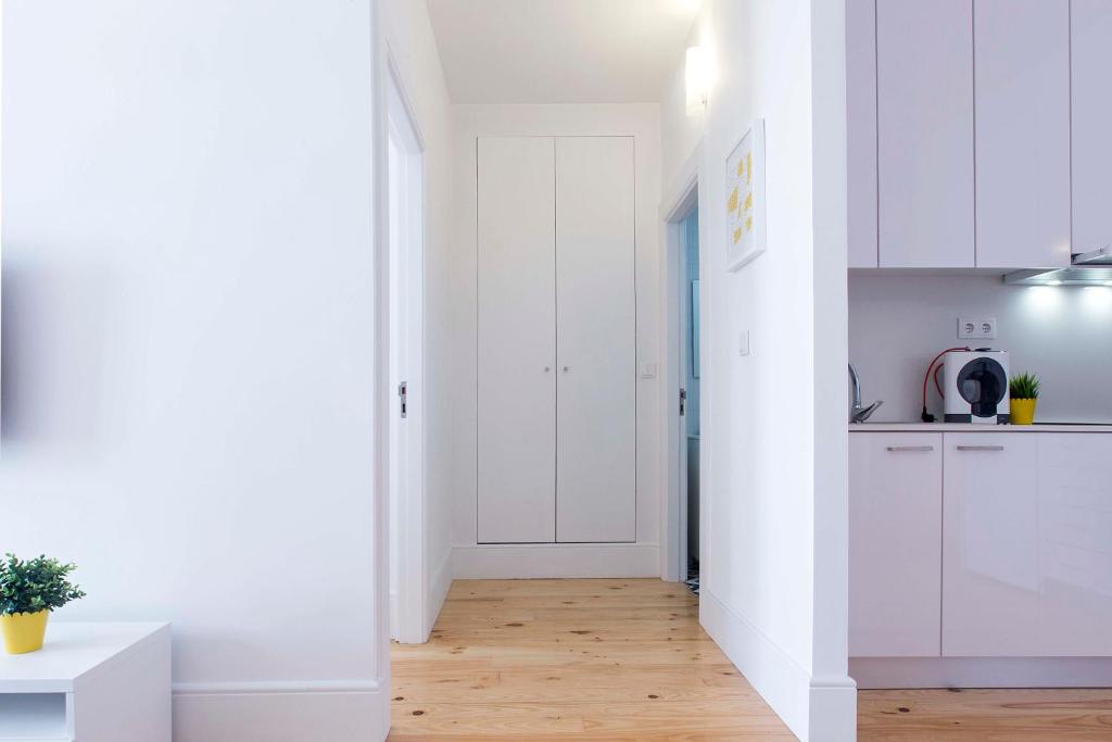 Bom Porto Apartments - One-Bedroom Apartment