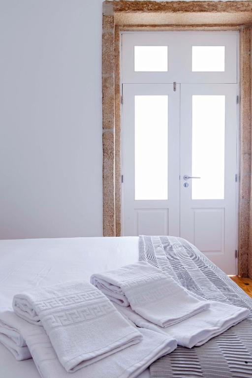 Bom Porto Apartments - One-Bedroom Apartment