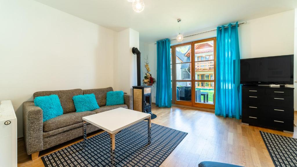 Posedenie v ubytovaní Apartamenty Sun & Snow Karpacz Myśliwska