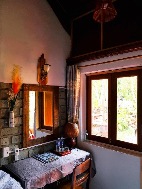 Highway 20 Homestay - Double Room With Garden View