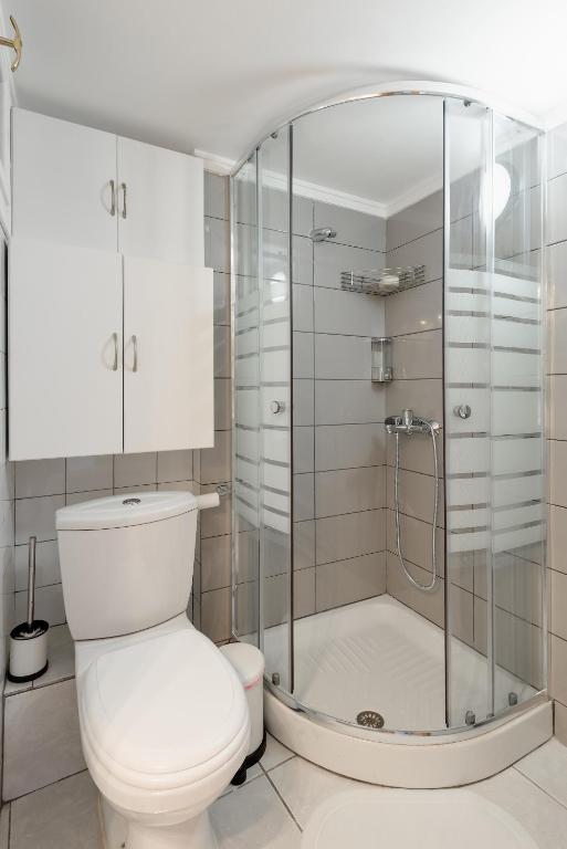 Central Park View Apartment - 19