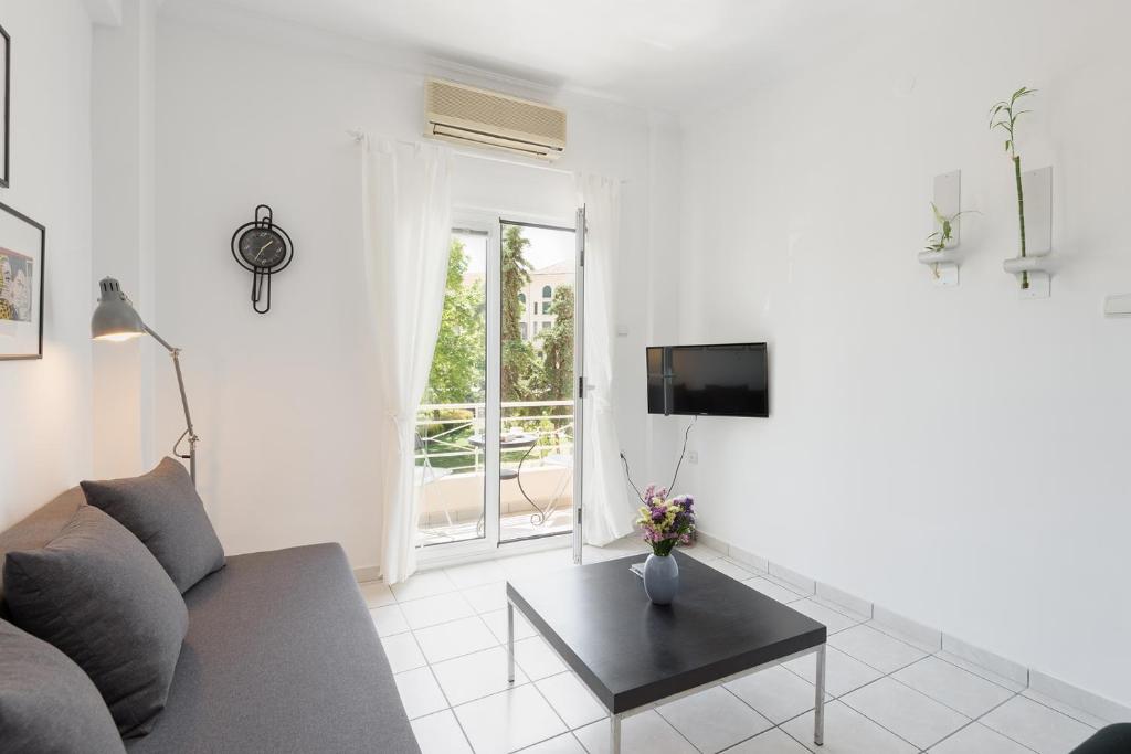 Central Park View Apartment - 6