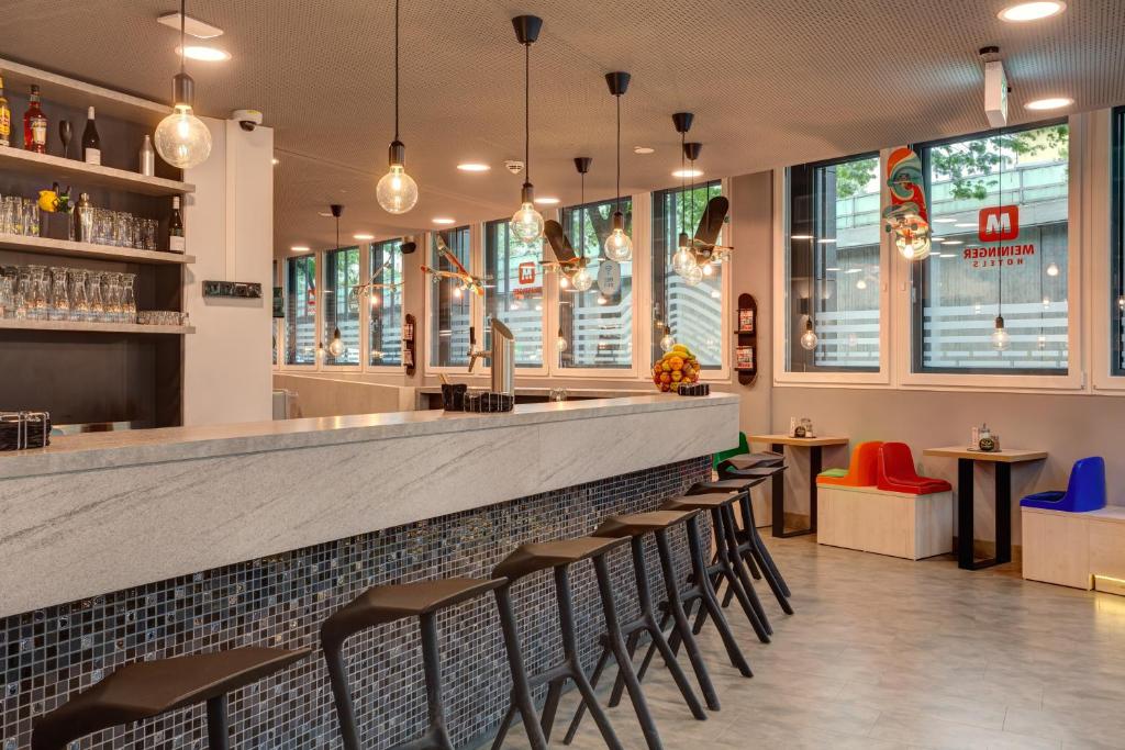 Posezení v ubytování MEININGER Hotel München Olympiapark
