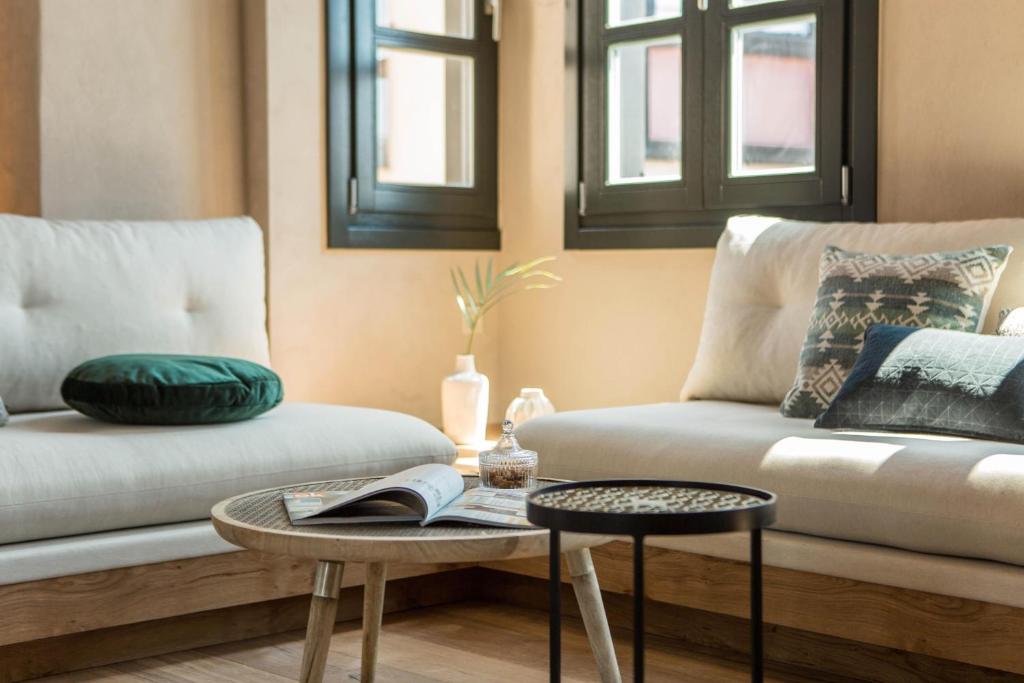 Posedenie v ubytovaní J&G Suites