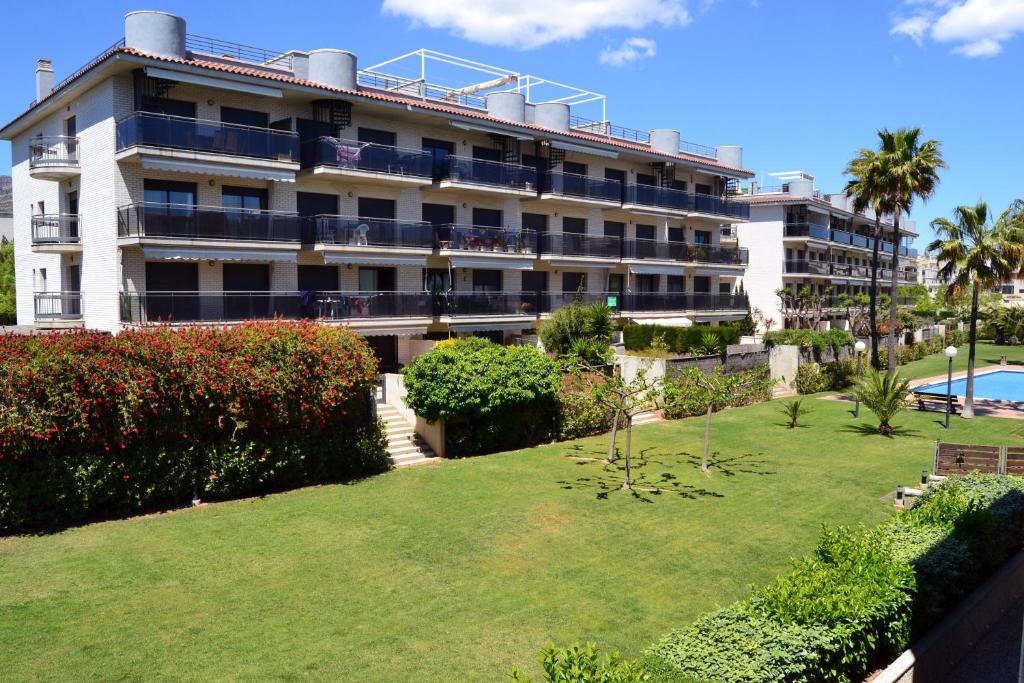 Apartamentos Vila del Far, Sant Carles de la Ràpita, Spain ...