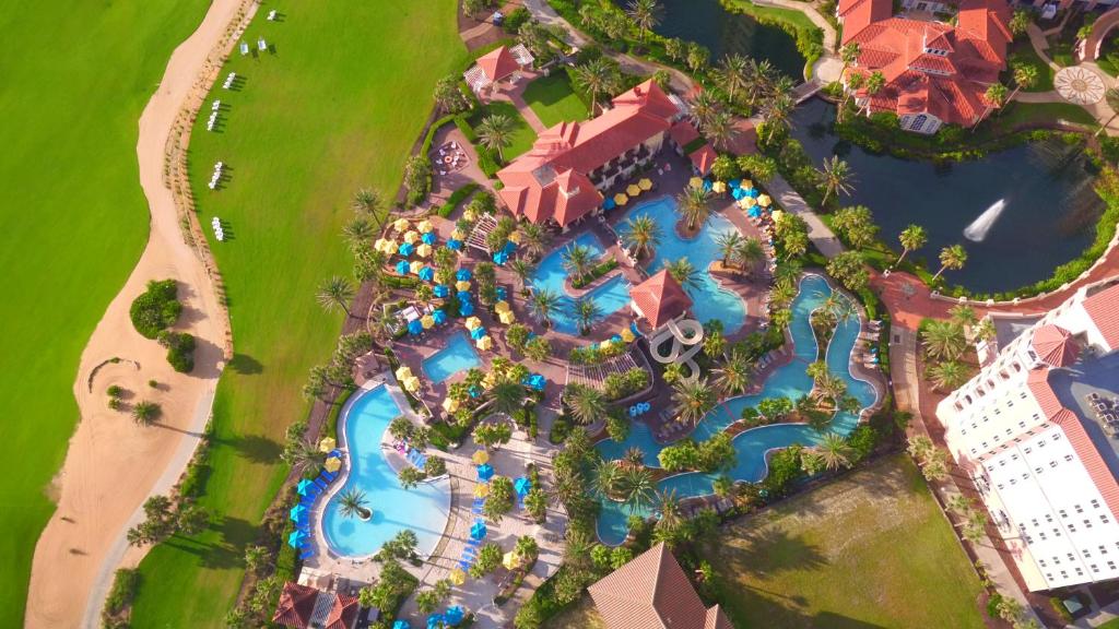 Bazén v ubytování Hammock Beach Golf Resort & Spa nebo v jeho okolí