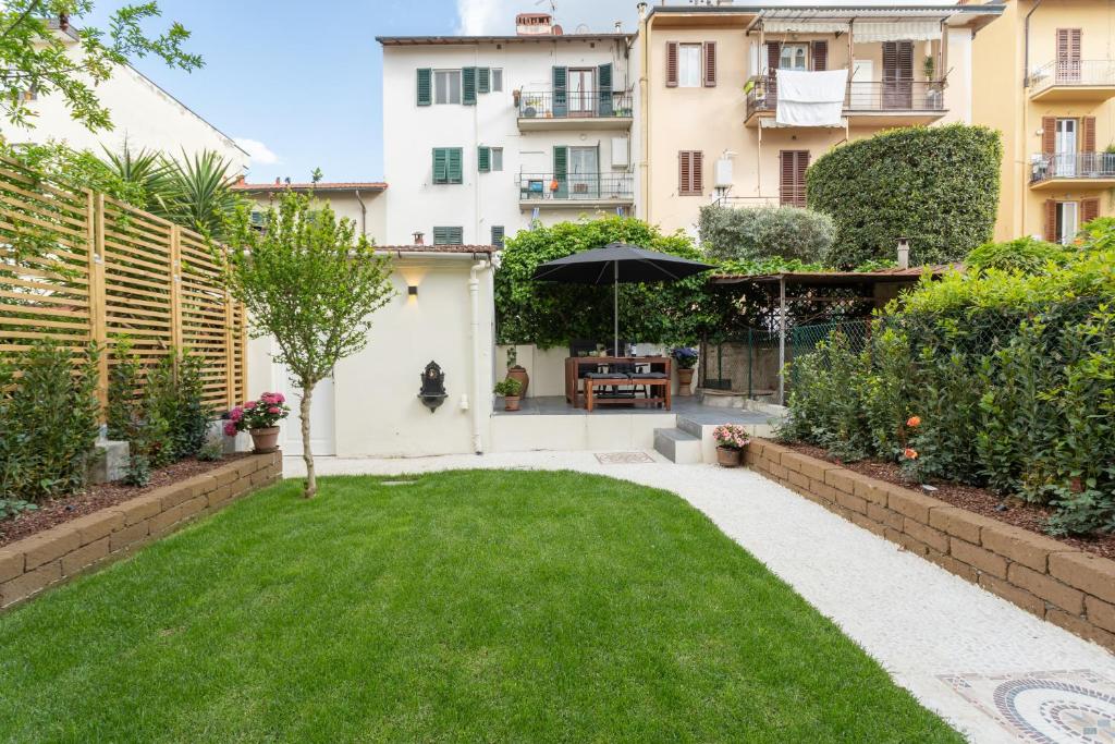 Zahrada ubytování Le stanze di Carla! Bagno privato, cucina in comune