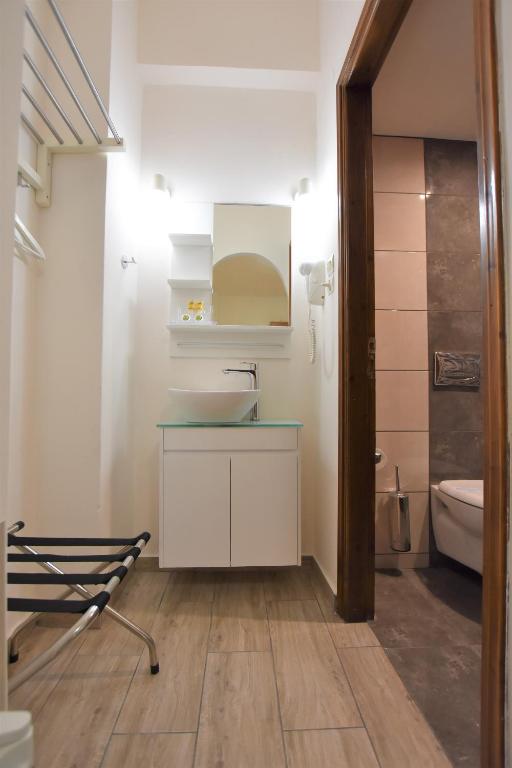 Koupelna v ubytování Rodakas Hotel