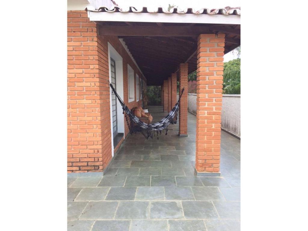  VV1150 Casa com piscina em Valinhos