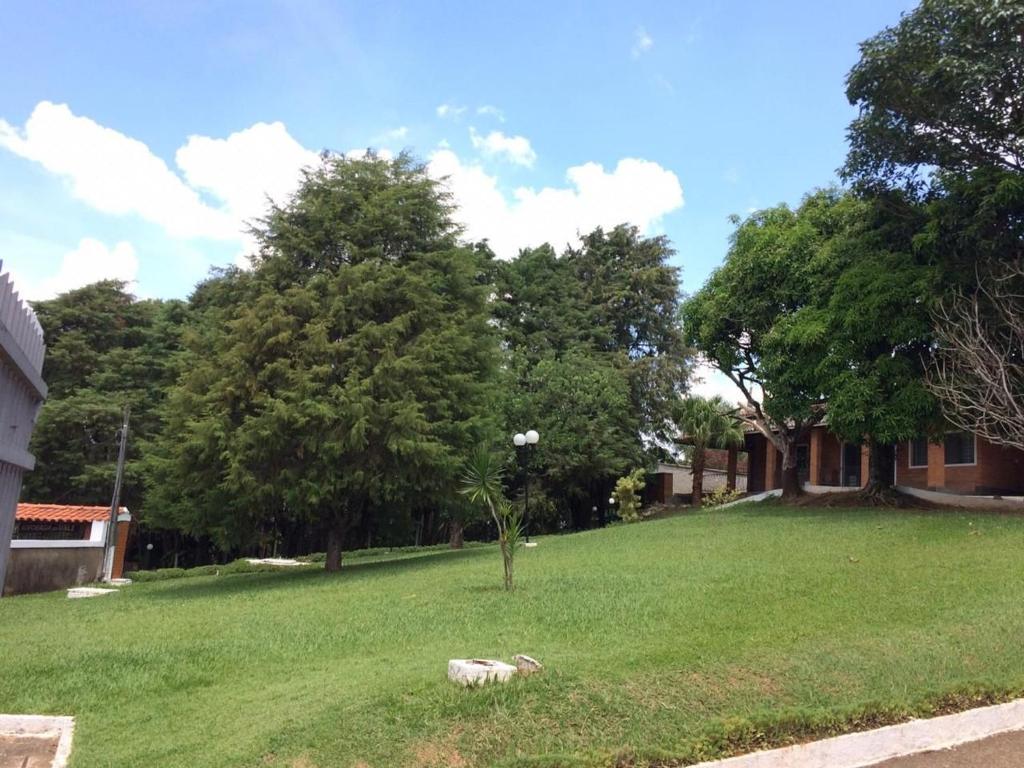  VV1150 Casa com piscina em Valinhos