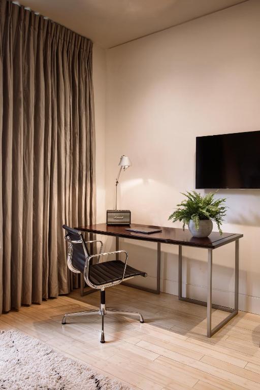 No.5 Maddox Street - Executive One-Bedroom Suite