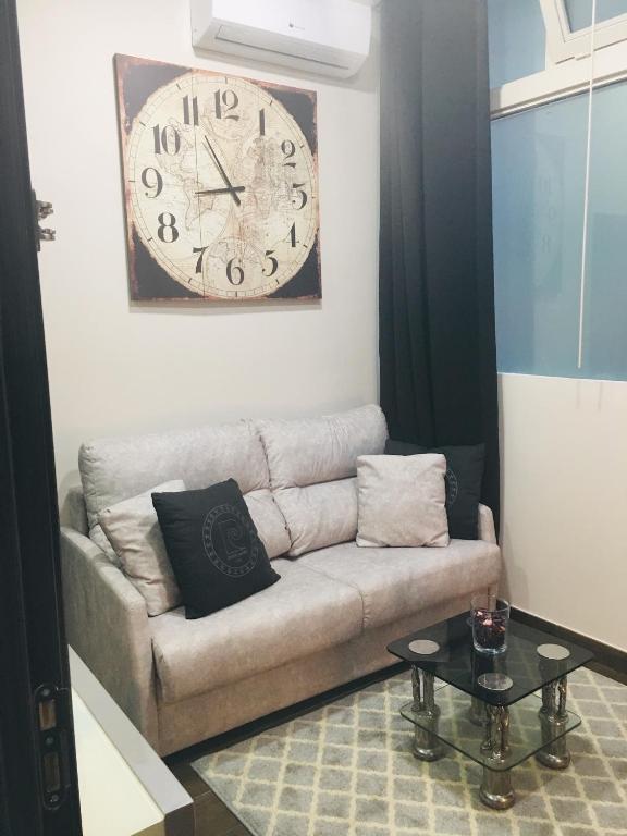 Apartamentos Deluxe Barajas - Apartamento De Lujo