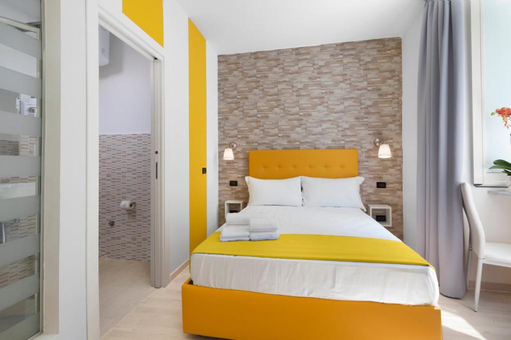 Rainbow Napoli - Double Room