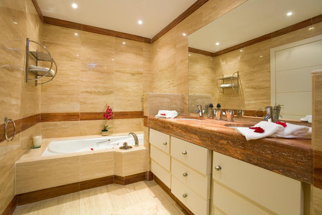 Heaven Beach Apartments Apartment 401, Estepona – Bijgewerkte ...