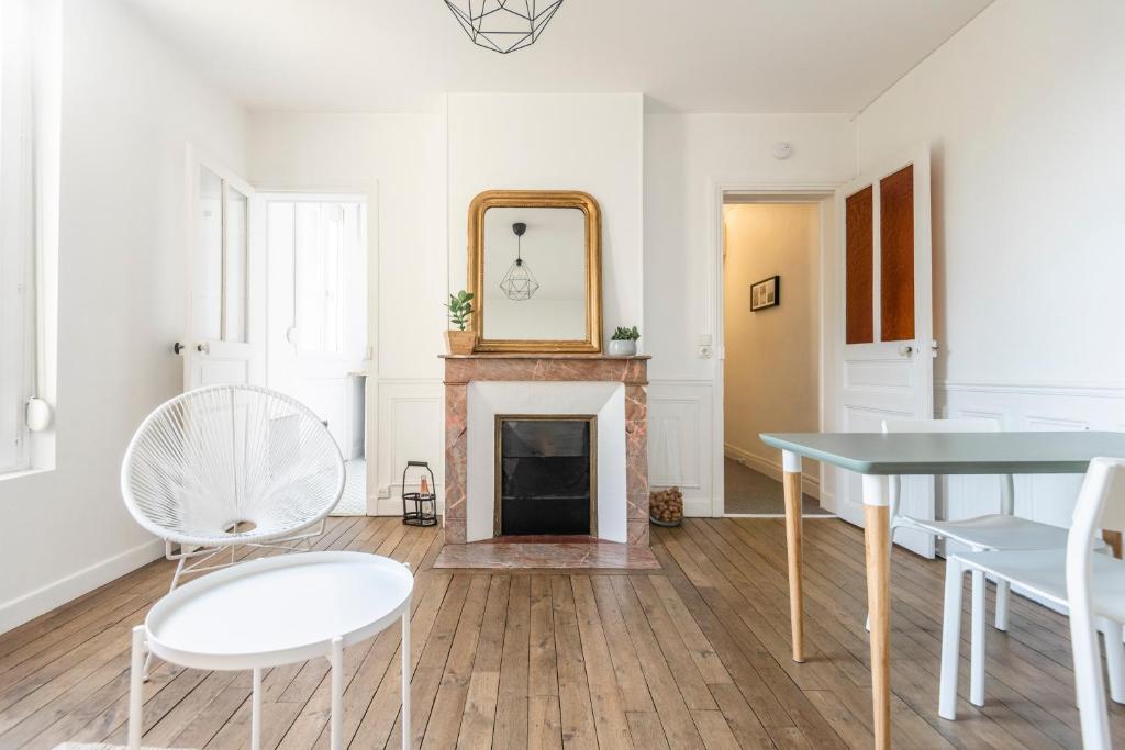 Appartement cosy à 10 min à pieds de la gare - One-Bedroom Apartment
