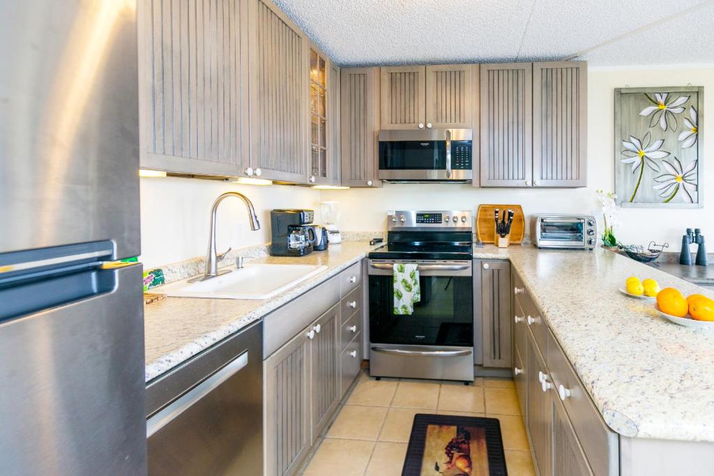 Beautiful 1BR Condo at Kihei Ali'i Kai, Ocean view, Wi-Fi, Split AC, Parking photo