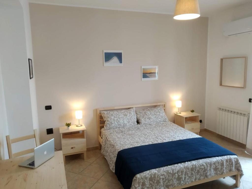 Postel nebo postele na pokoji v ubytování Atelier bed&bed