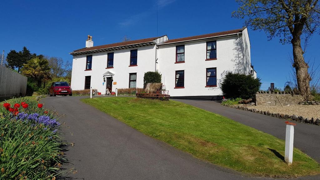 Redhill House, Redhill Updated 2024 Prices