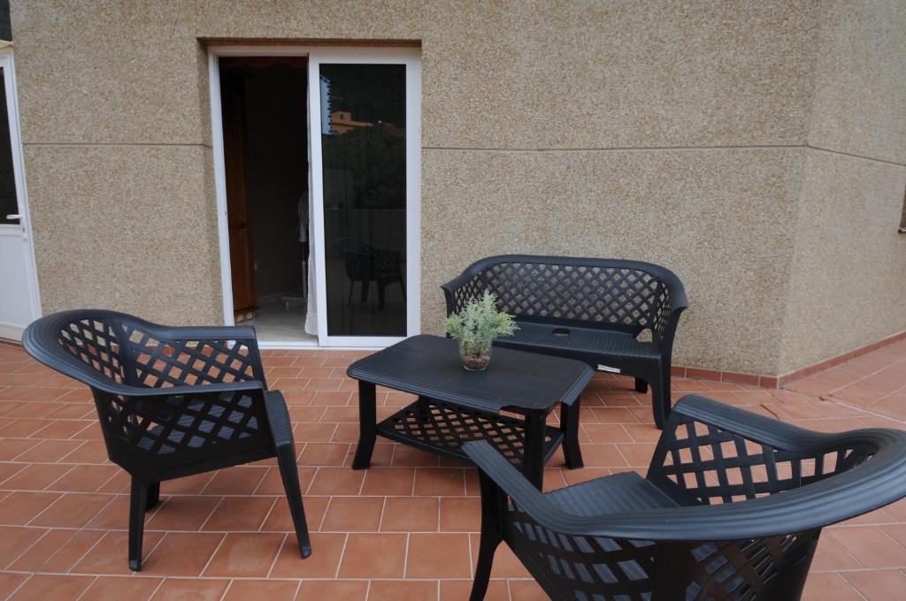 Apartamentos Edalmar - One-Bedroom Apartment With Terrace
