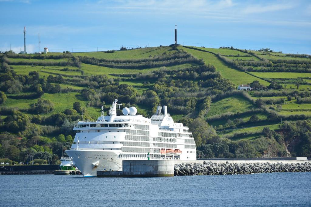 Internacional Azores Boutique - 13