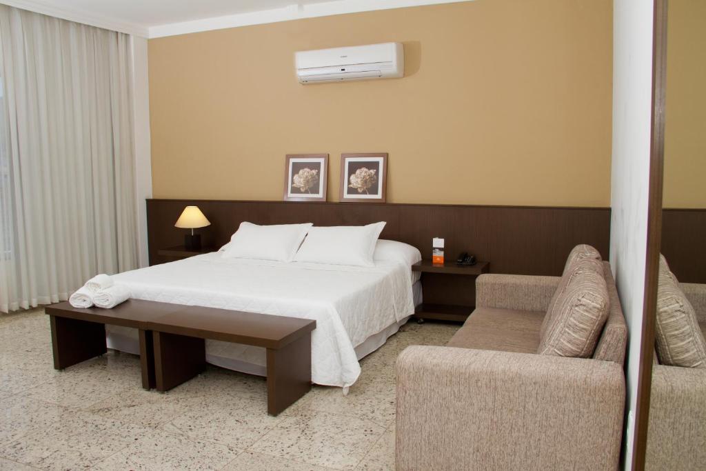  Santorini Hotel