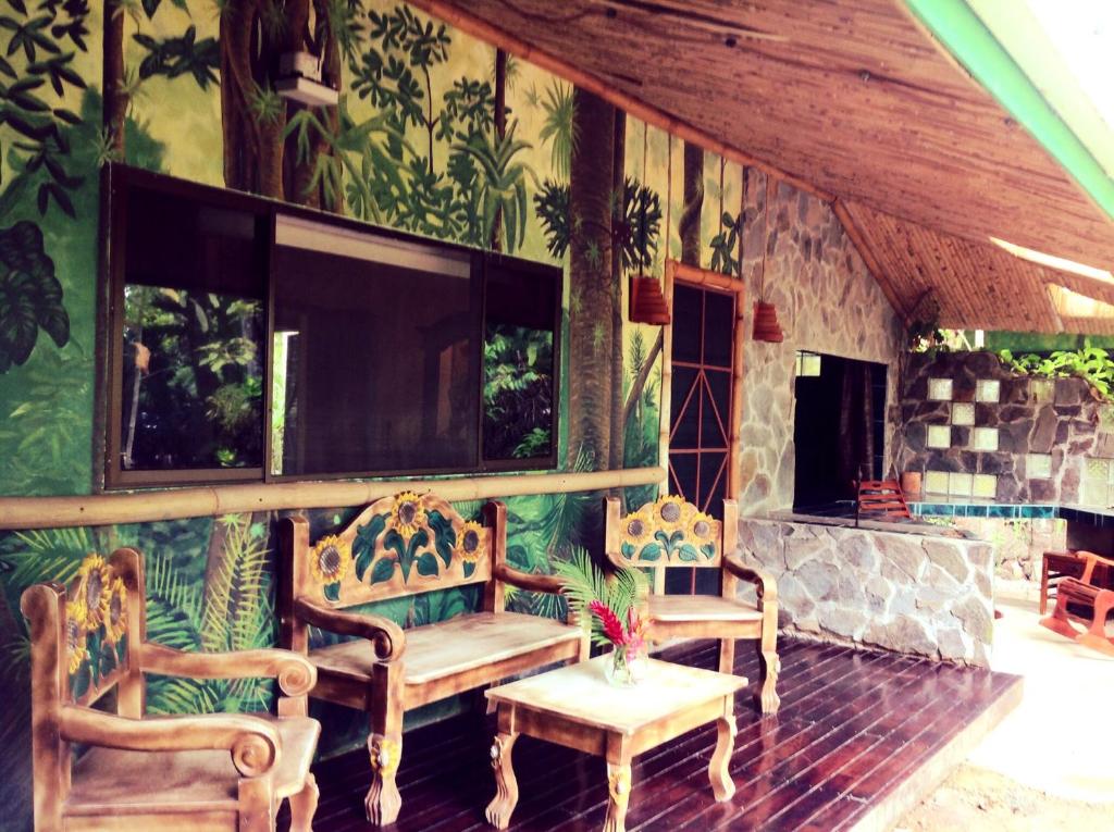 Gallery image of Chosa Manglar Nature Suites in Puerto Jiménez