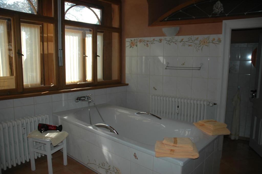 Schloss Herberge Hohenerxleben - Standard Double Suite