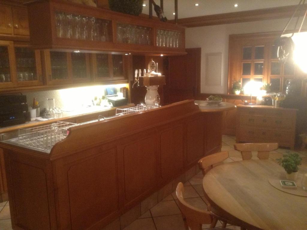 Kuchyň nebo kuchyňský kout v ubytování Gasthaus Schützen