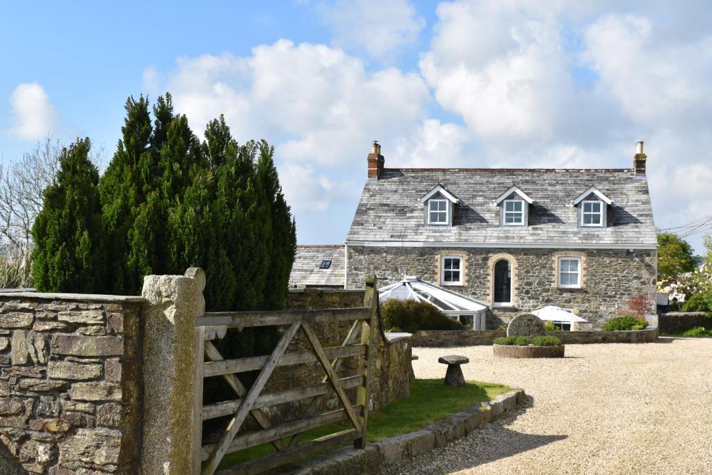 Photo de la galerie de l'établissement Treveighan Farmhouse, à Saint Teath