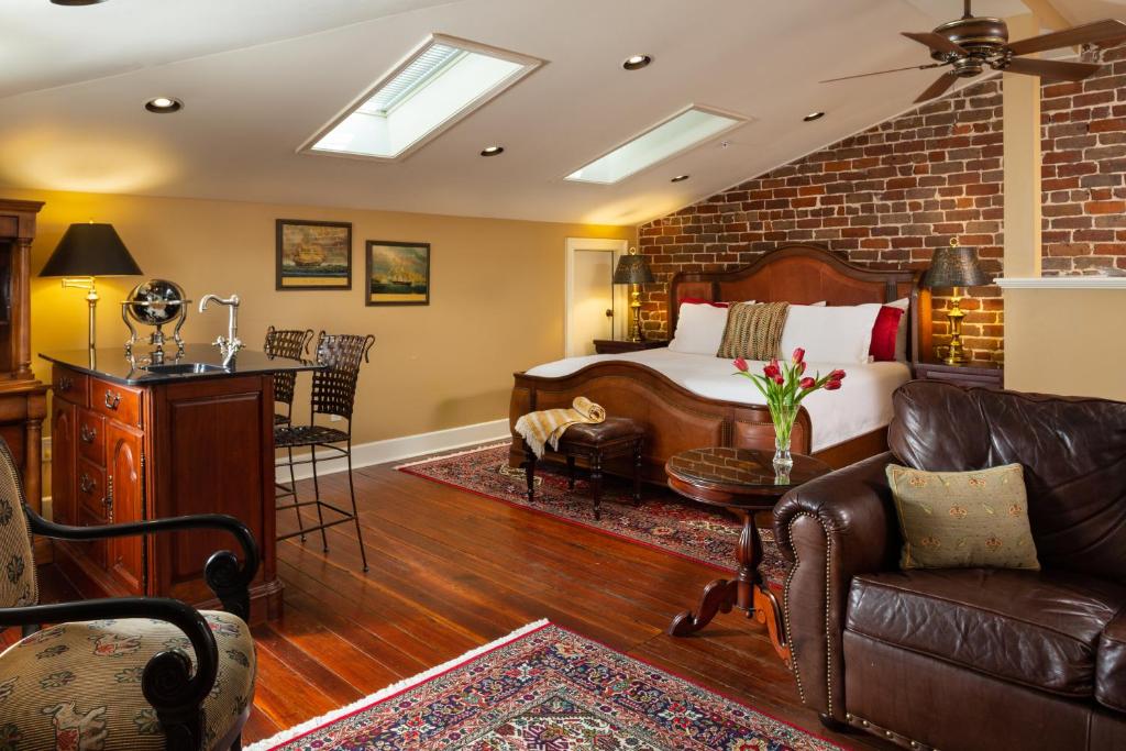The Inn on West Liberty photo
