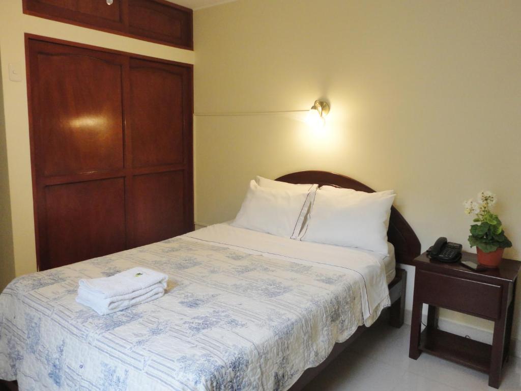Hotel Torontel - Quarto Individual Superior