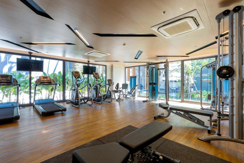 Fitness centrum a/nebo fitness zařízení v ubytování The Nature Phuket - SHA Extra Plus