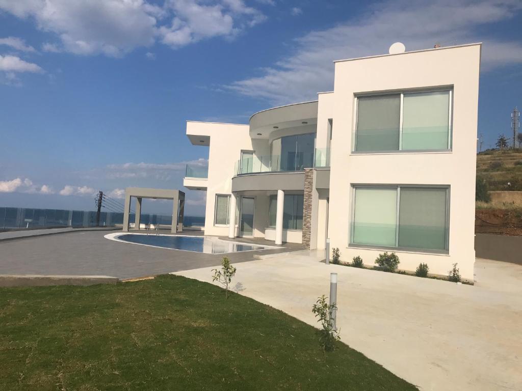 Bazén v ubytování Elite Sea View Villa nebo v jeho okolí