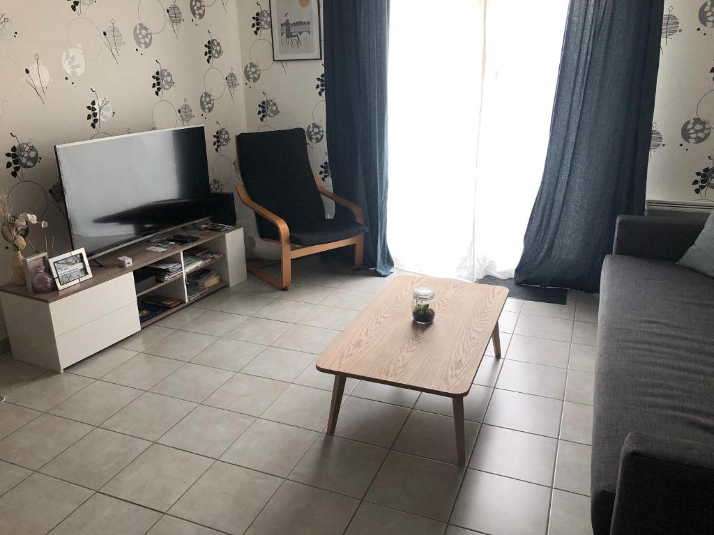 TV/trung tâm giải trí tại La maison de Julie Albert