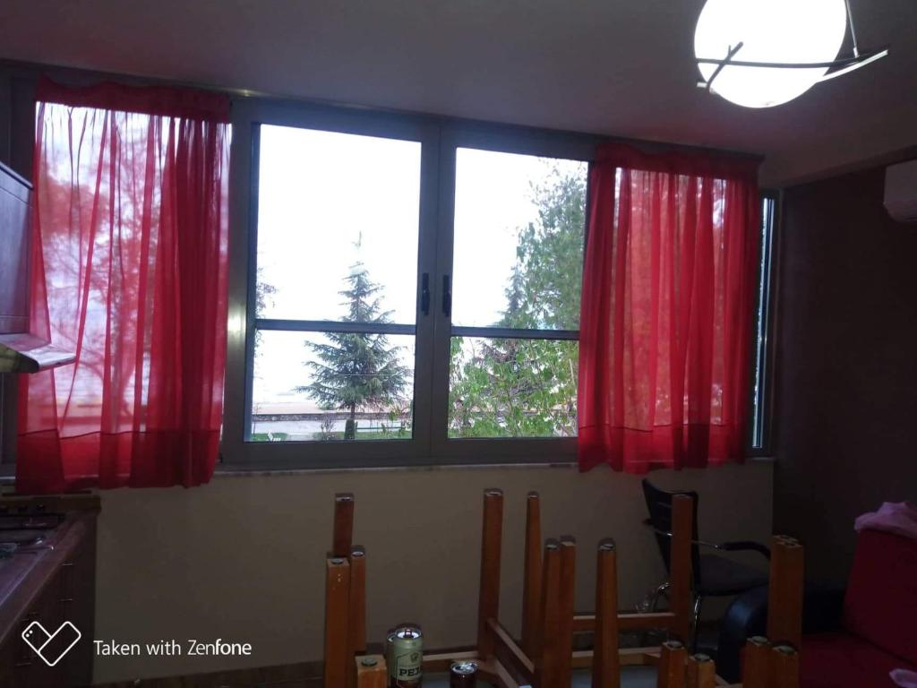 Fotografie z fotogalerie ubytování Elio's Holiday Home v destinaci Pogradec