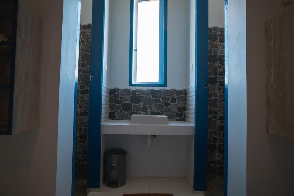 Bagno di Atlas Gili Party Hostel