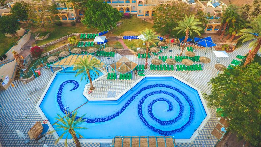 Bazén v ubytování Club In Eilat - Coral Beach Villa Resort nebo v jeho okolí