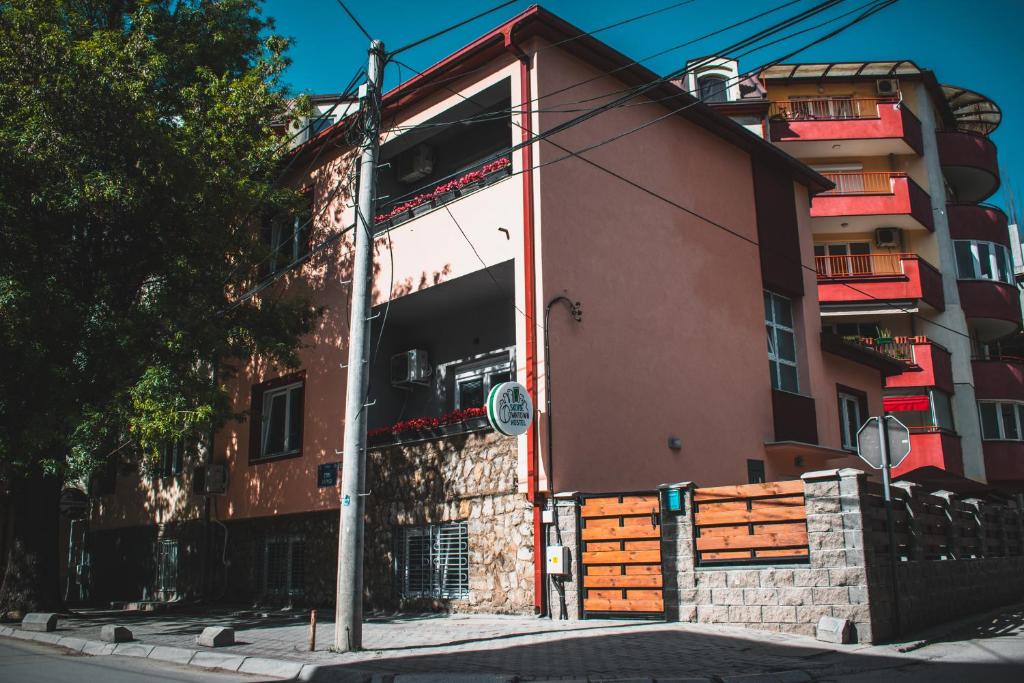 Budova, kde se hostel nachází