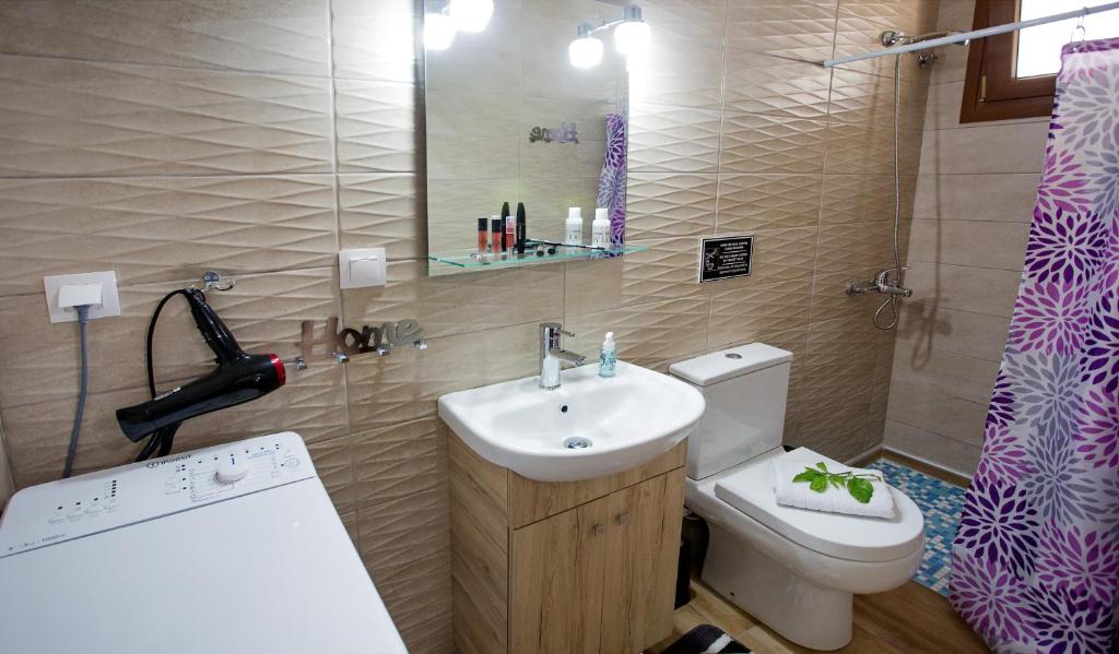 Rent House Karavi - 18